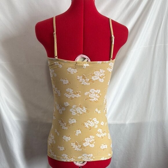 Ardene Gold Sleeveless Fitted Camisole - Picture 4 of 7